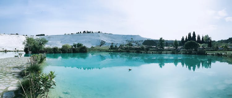 Exploring Pamukkale and Hierapolis ruins group tour from Denizli