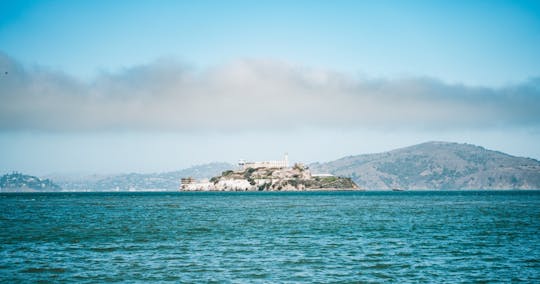 Alcatraz-Tour mit 1-Tages-Fahrradverleih und Mittagessen-Guthaben