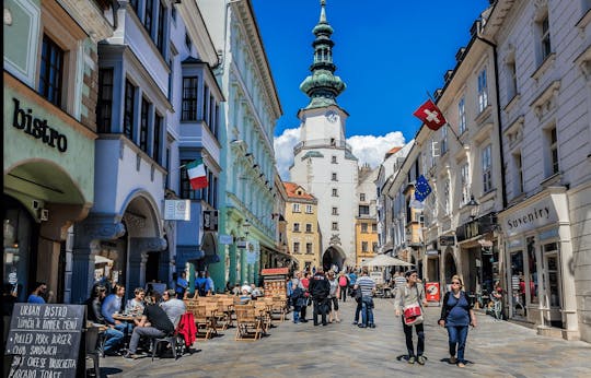 Tour door het stadscentrum van Bratislava vanuit Wenen met lunch en bierproeverij