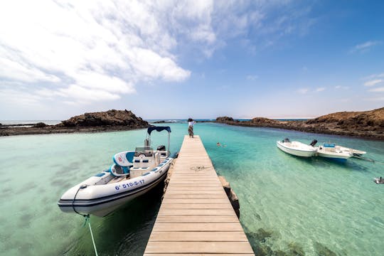 Randonné pédestre sur la réserve naturelle de l'île de Lobos