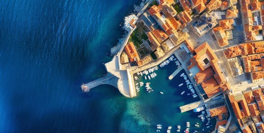 Tour della città vecchia di Dubrovnik con trasporto da Tivat