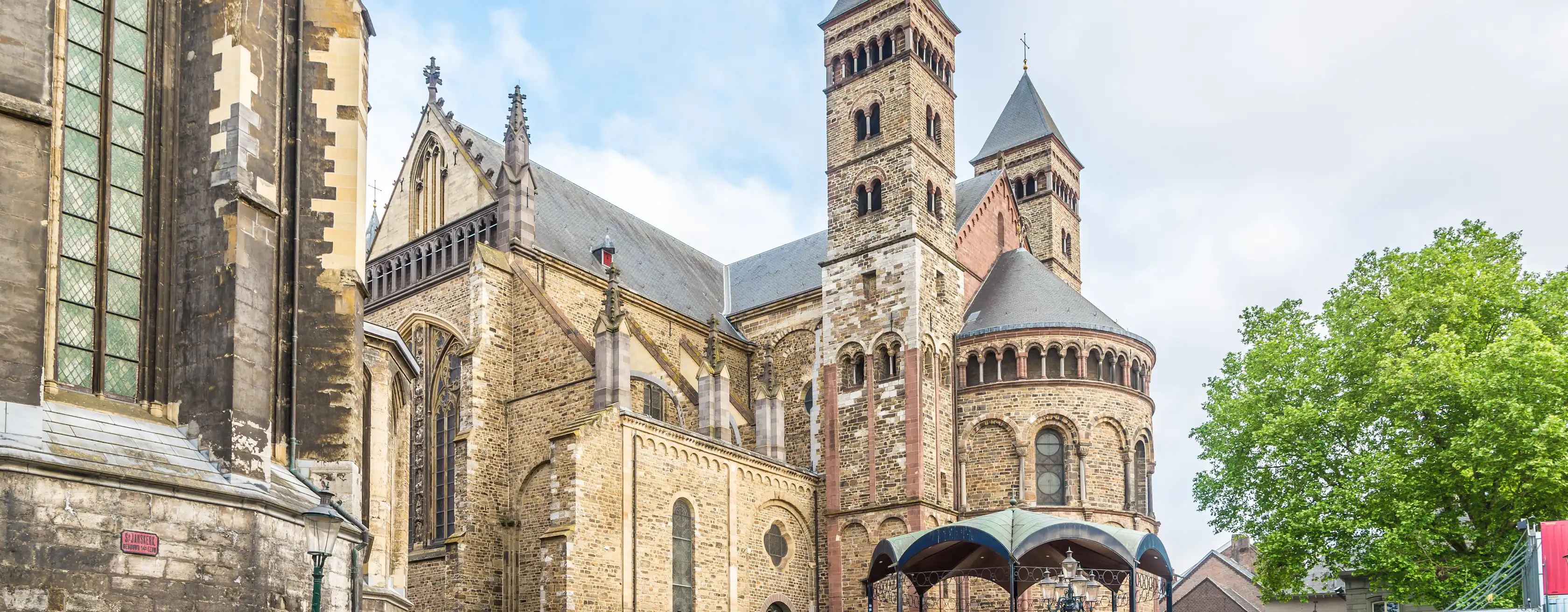 Basilica of Saint Servatius tickets and tours