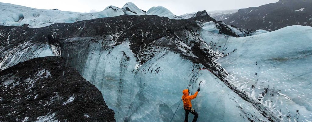 Wanderabenteuer auf dem blauen Eisgletscher am Sólheimajökull
