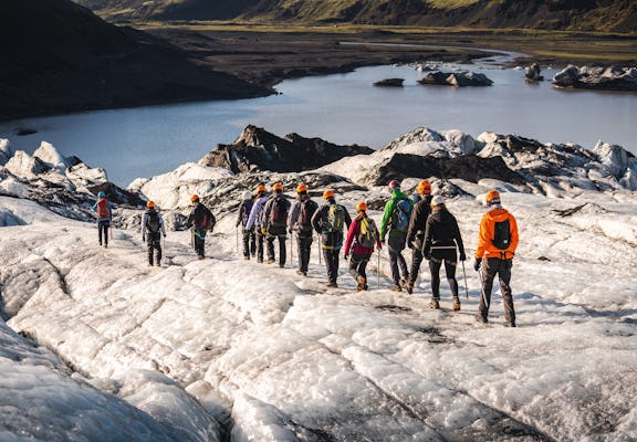 Experiência de caminhada na geleira Sólheimajökull