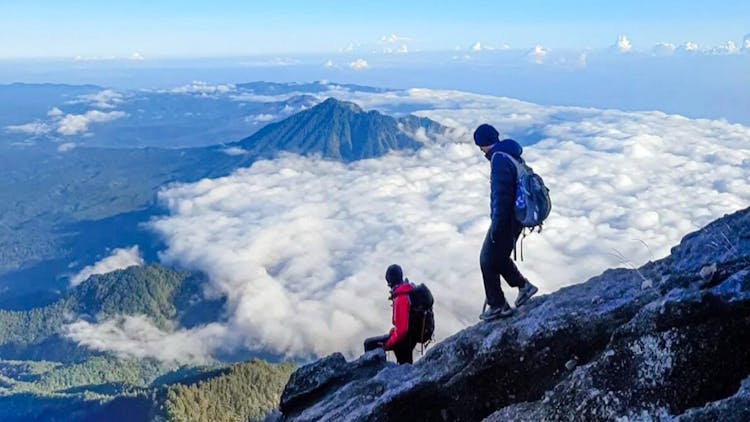 Mount Agung sunrise trekking tour