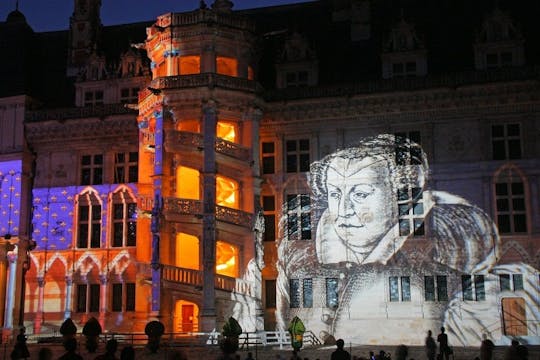 Entrada sem fila para o Castelo de Blois e show de som e luz