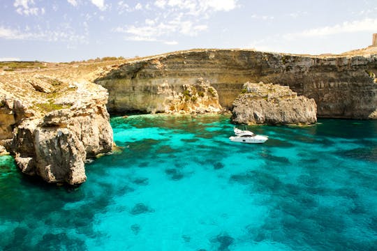 Crociera in caicco di un'intera giornata a Gozo, Comino e alla Laguna Blu