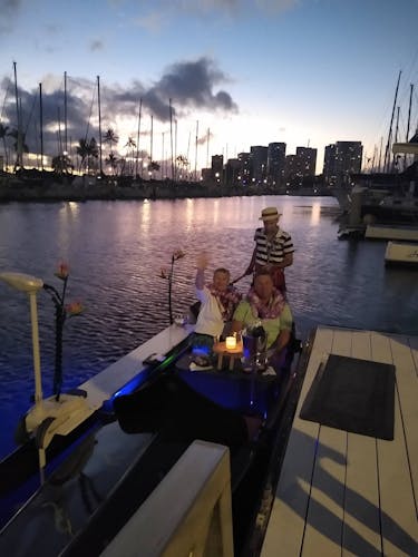 Relaxing evening Venetian-style gondola cruise in Waikiki