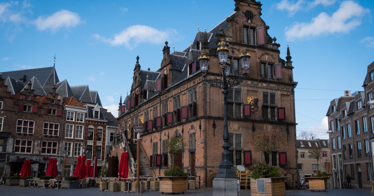 Het Oude Stadshuis (Old Town Hall)