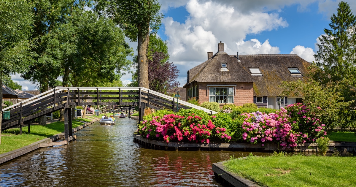 Giethoorn Canals Tours and TIckets