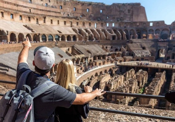 Prywatna wycieczka do Koloseum i starożytnego miasta VIP