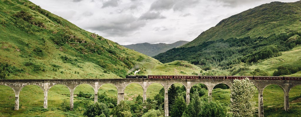 Excursão guiada de dia inteiro a Glenfinnan, Mallaig e Loch Ness saindo de Inverness