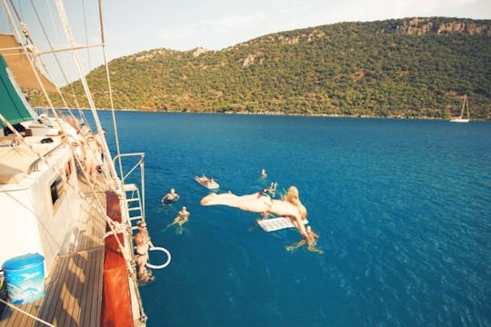 Bodrum boat trip with lunch included