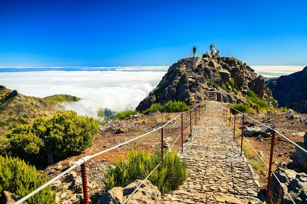 Excursión de senderismo de día completo a los picos de Madeira