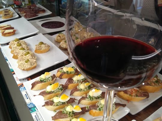 Valencia wine and tapas tour with sommelier guide