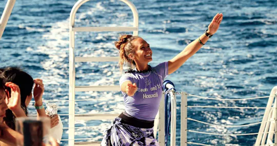 Wild Humpback Whales Tour in Oahu with Hawaiian Cultural Experience