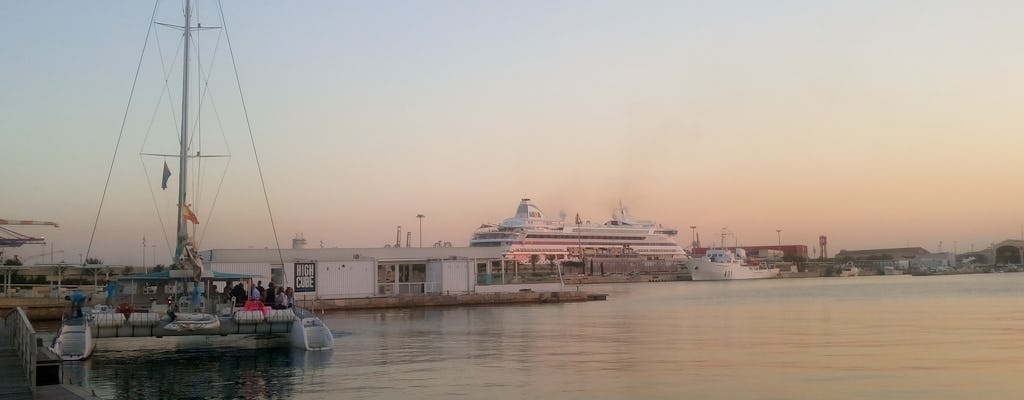 Valencia sunset cruise with dinner at the beach