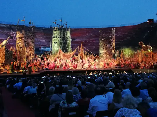 Bilhetes para a Ópera de Verona com transfer do Lago de Garda