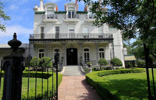 New Orleans Garden District self-guided walking tour