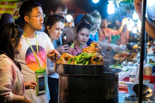 Tour del mercato notturno di Krabi con trasferimento