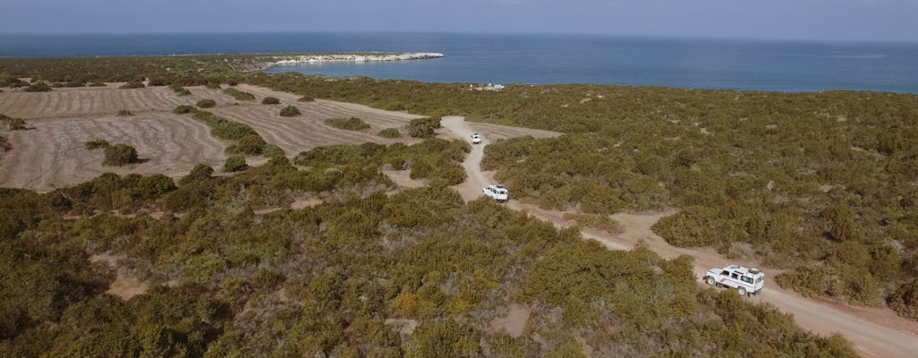 Safari en jeep con crucero por la laguna azul para surf y césped desde Paphos