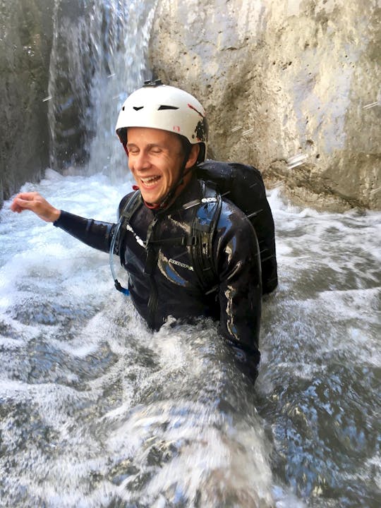 Half-day canyoning in Heart Creek Canyon for beginners