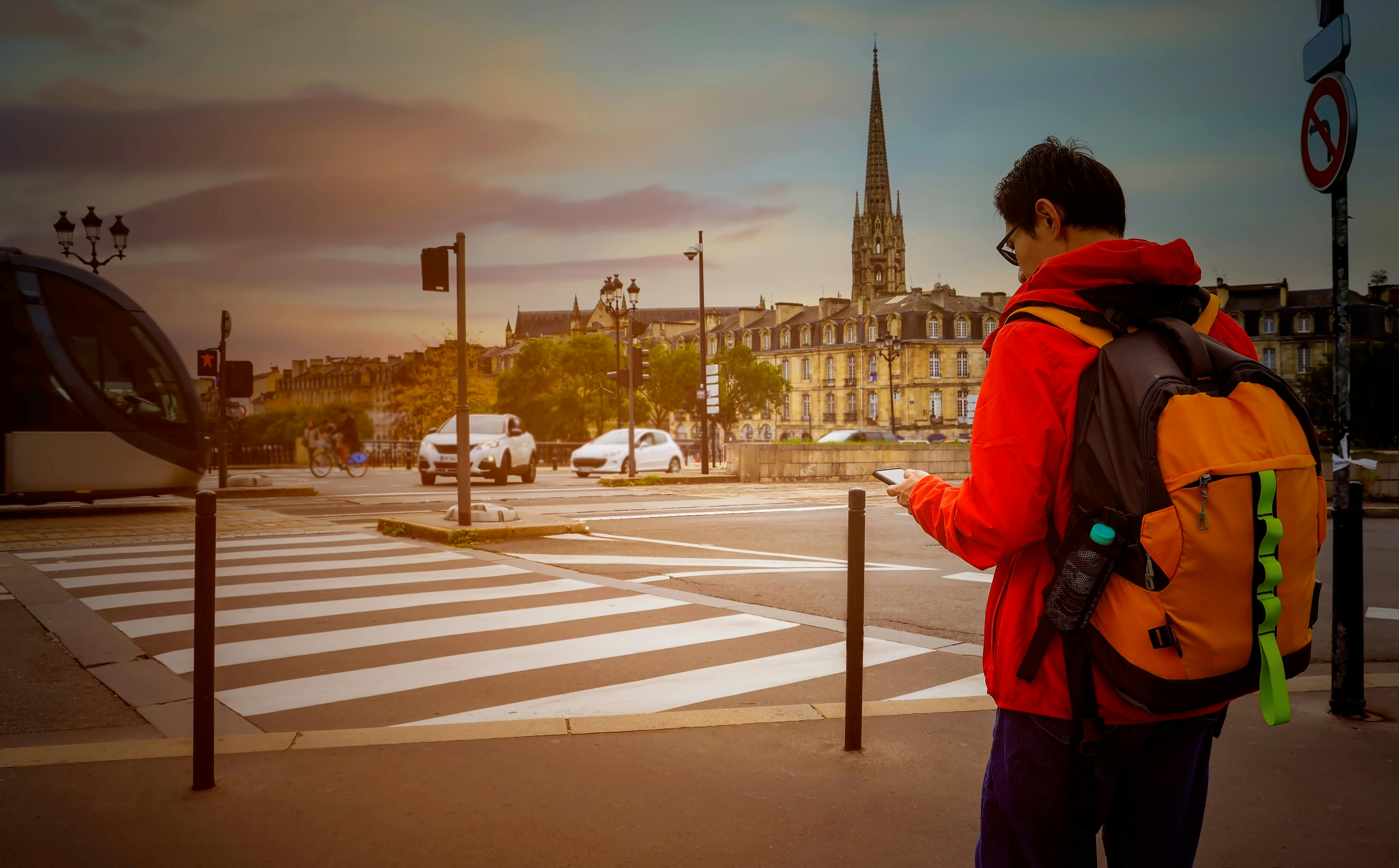 Tour autoguidato con gioco interattivo della città di Bordeaux