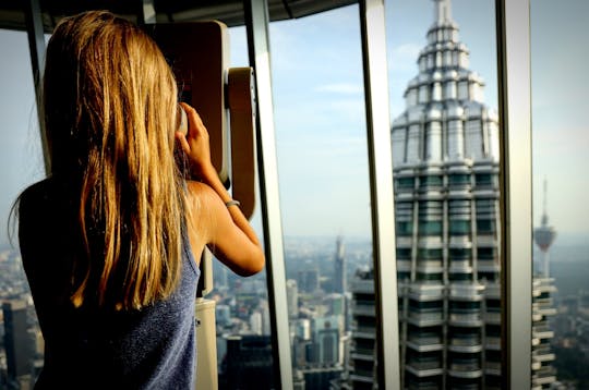 Kuala Lumpur com deck de observação Petronas Twin Towers e tour privado Batu Caves