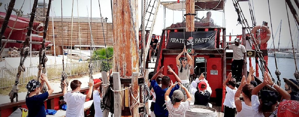 Pirate boat trip experience in Barcelona