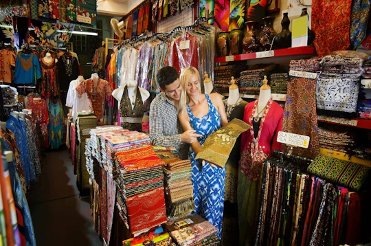 Half-day shopping and market exploration tour