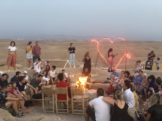 Excursión de un día activo con cena tradicional en el desierto de Agafay