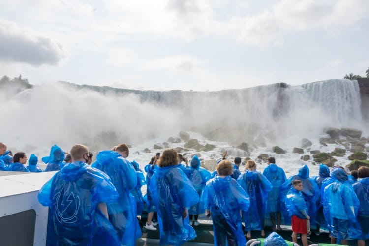 Maid of the Mist and Cave of the Winds Express-Pass combo