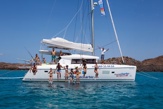 Catamaran cruise to Lobos Island with guided tour and paella