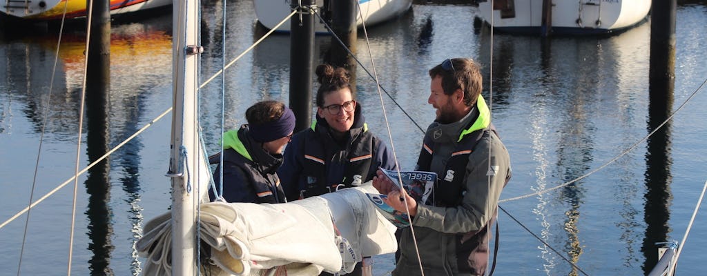 Stella Maris 14-hour beginner sailing course with exam