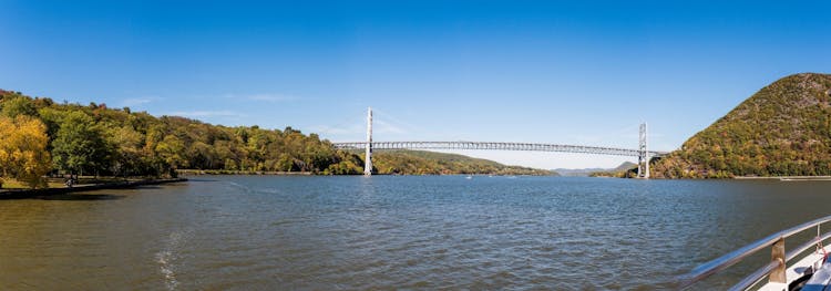 Hudson River foliage cruise with visit to Bear Mountain