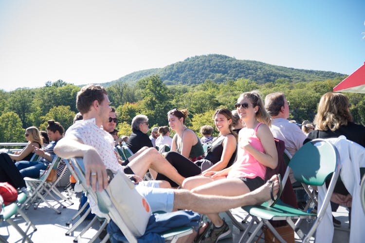 Hudson River foliage cruise with visit to Bear Mountain