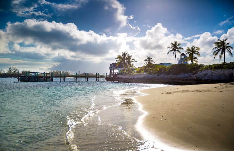 Pearl Island beach escape tour with lunch and snorkeling