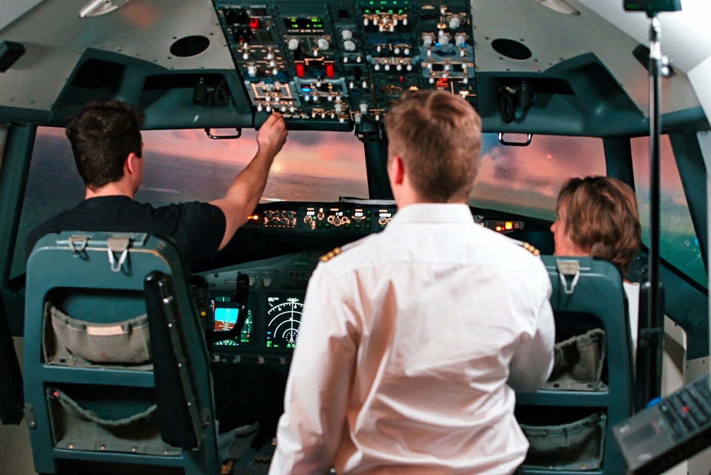 60-minutowy lot doświadczalny w symulatorze lotu Boeing B747 Kolonia