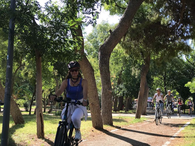Ebike tour of the classical Athens best attractions