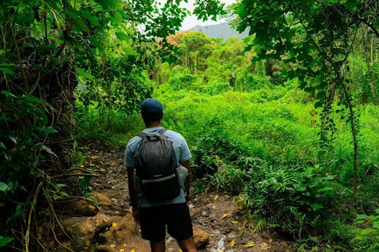 Discovering Oahu on your own self-guided audio car tour