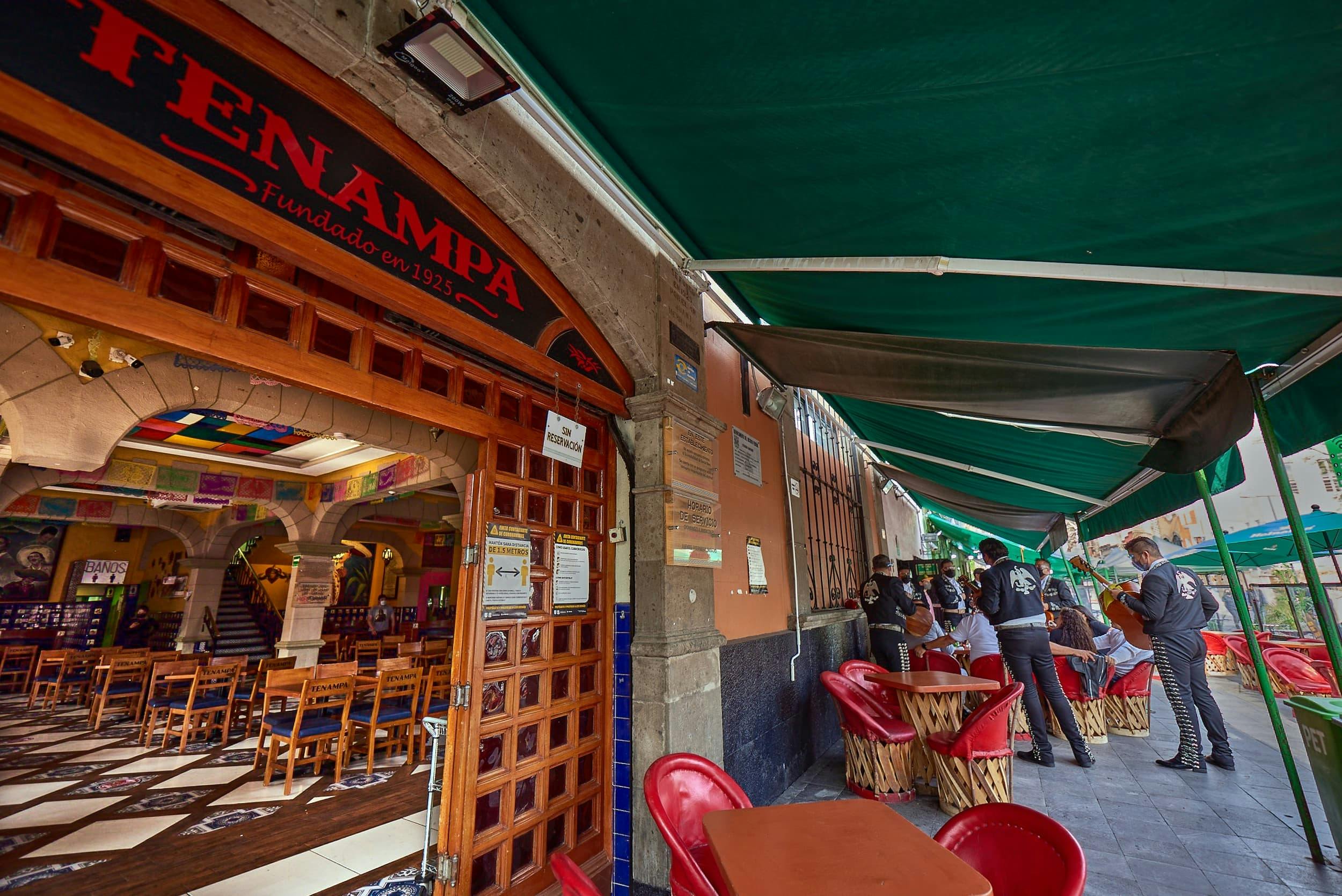 Plaza Garibaldi Mariachis & Dinner at Bellini