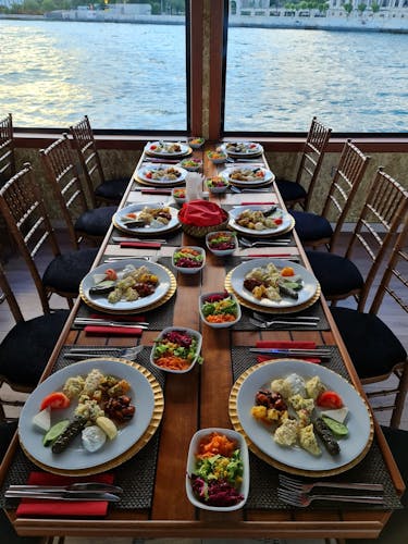 Bosphorus and Black Sea cruise with lunch