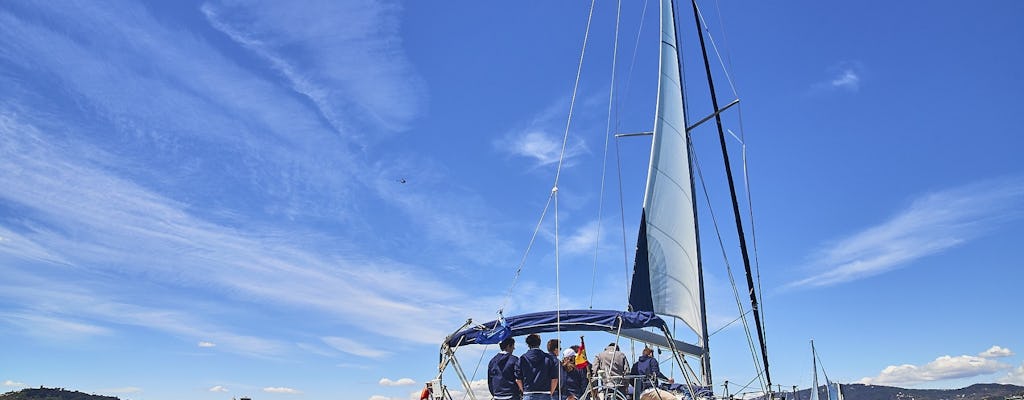 Viaje en velero privado de lujo en Barcelona