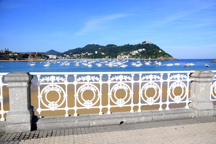 San Sebastian and Biarritz full-day tour from Bilbao