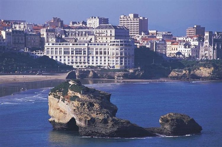 San Sebastian and Biarritz full-day tour from Bilbao