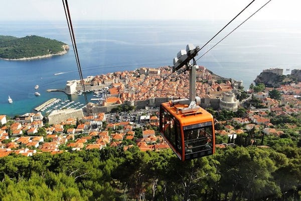 Hin- und Rückfahrt mit der Seilbahn ohne Anstehen in Dubrovnik