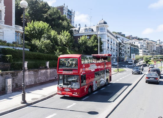 Bilhetes de ônibus hop-on hop-off para city tour em San Sebastian