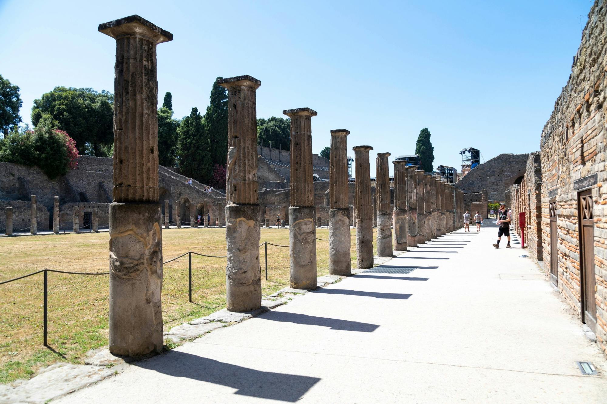 Pompeii & Herculaneum Select Tour