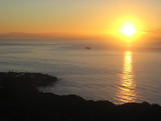 Shuttle to Diamond Head with entrance ticket and Pearl Harbor