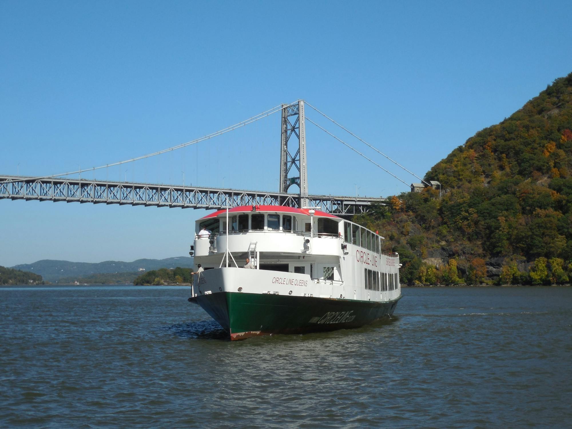 Crucero por el follaje del río Hudson